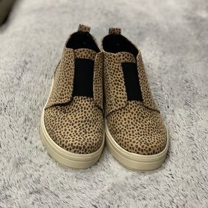 Universal Thread Sneakers